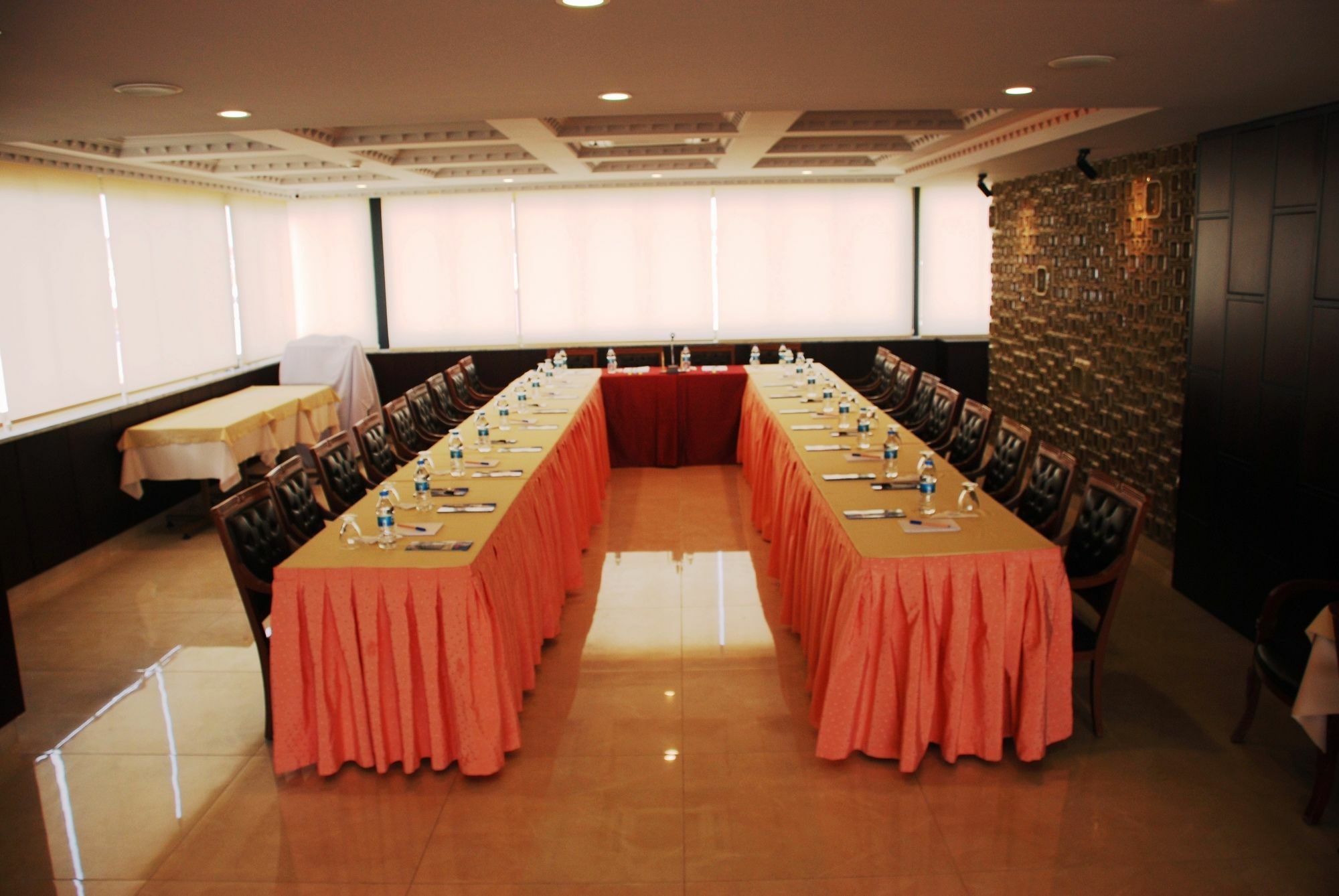 Fuar Hotel Istanbul Exterior photo